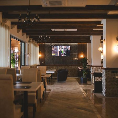 Hotel Marshal Nikšić Kültér fotó