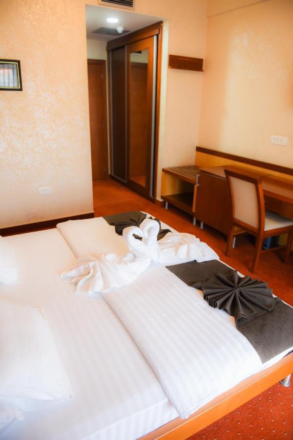 Hotel Marshal Nikšić Kültér fotó