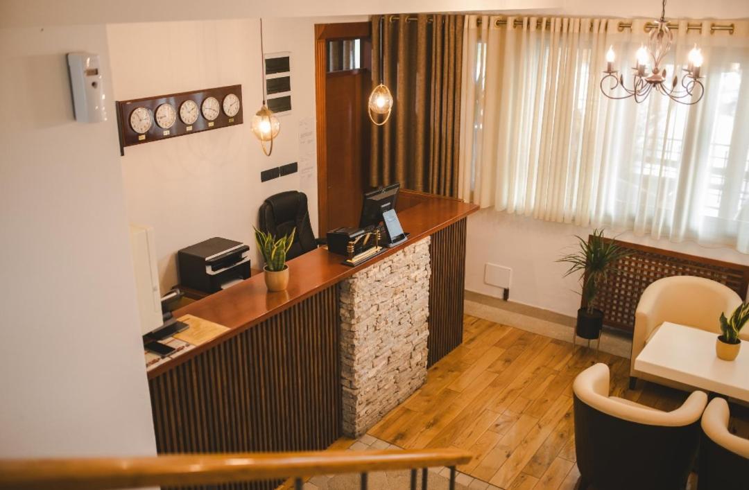 Hotel Marshal Nikšić Kültér fotó