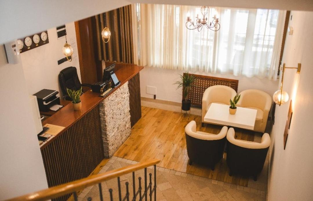 Hotel Marshal Nikšić Kültér fotó
