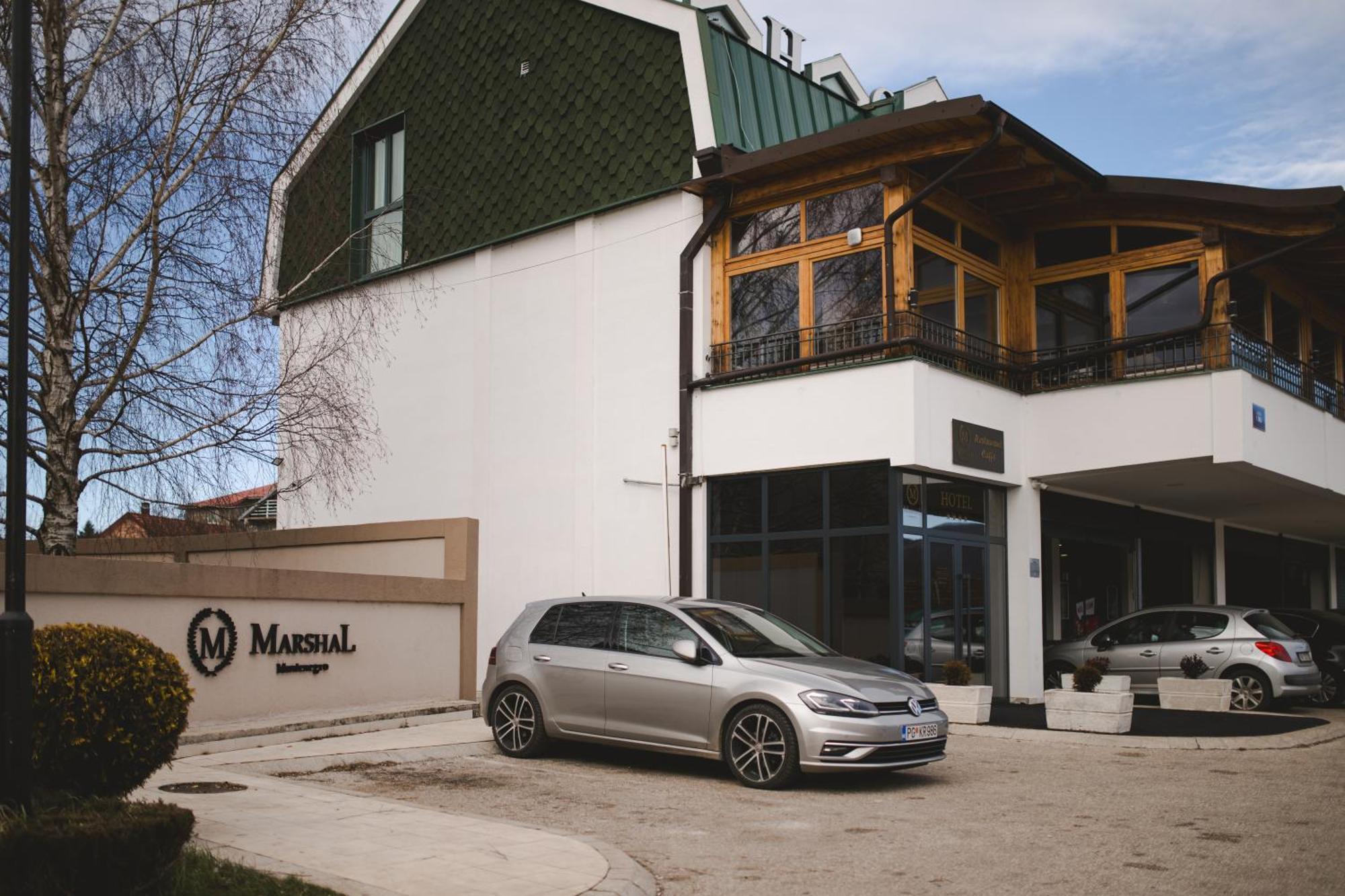 Hotel Marshal Nikšić Kültér fotó
