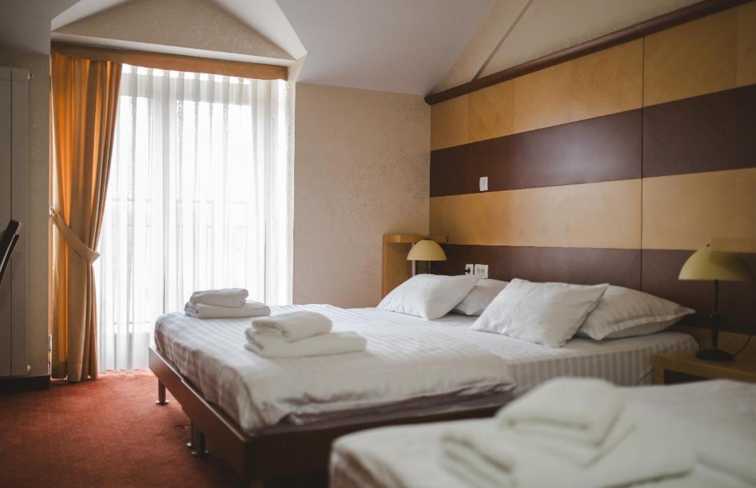 Hotel Marshal Nikšić Kültér fotó